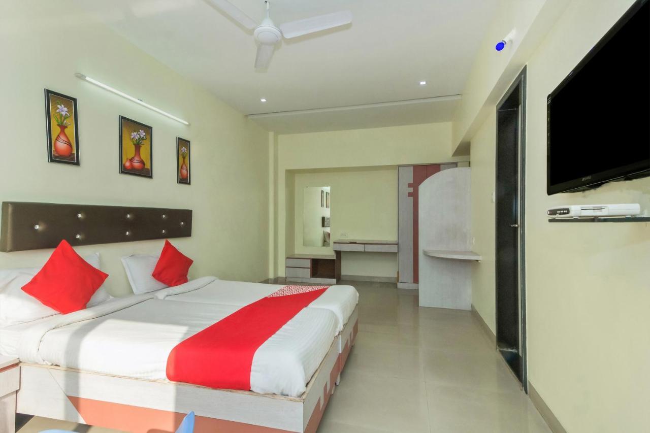Flagship 4387 Hotel Theem Plaaza Nashik Zewnętrze zdjęcie
