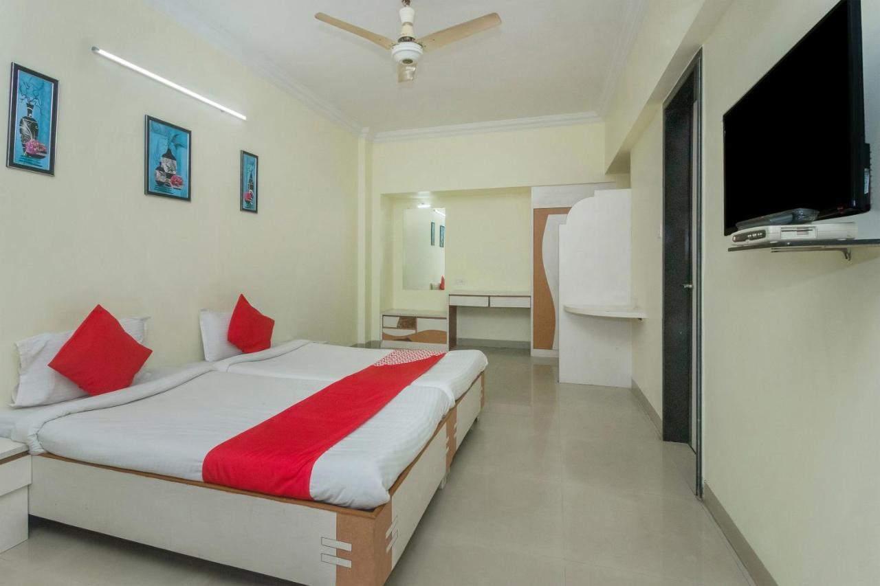 Flagship 4387 Hotel Theem Plaaza Nashik Zewnętrze zdjęcie